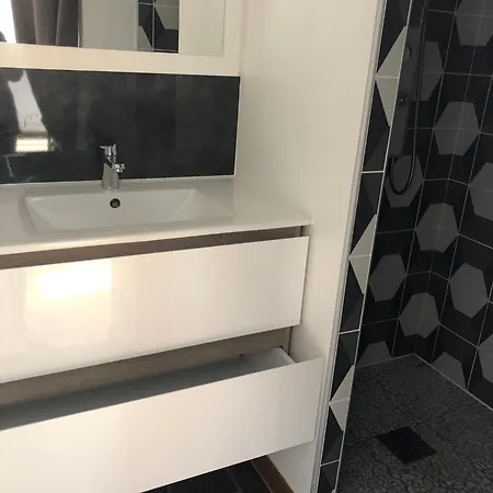 T 2 펜션 라루브불